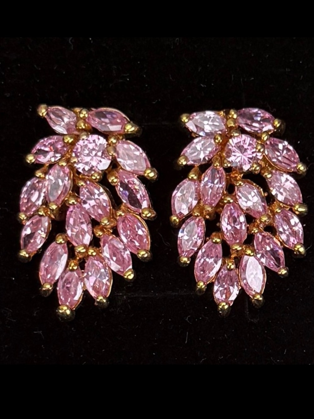 Vintage Pink Crystal Goldtone Leaf pierced Earrings